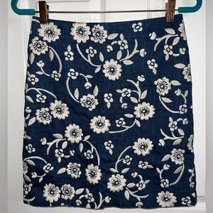 Denim embroidered skirt